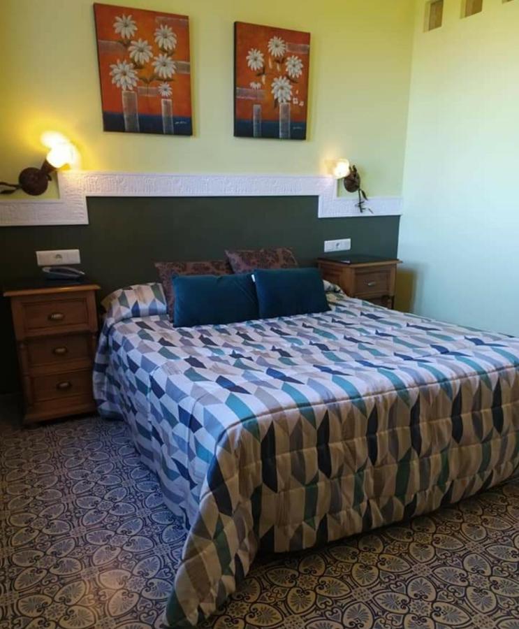 Hotel Sierra De Araceli Люсена Экстерьер фото
